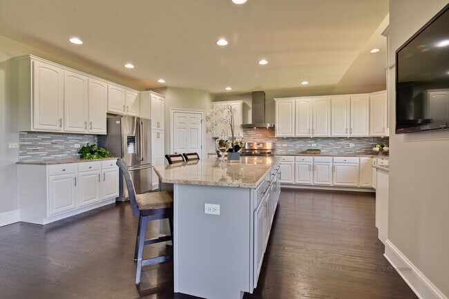 Building Photo - 8 Turnbury Ct