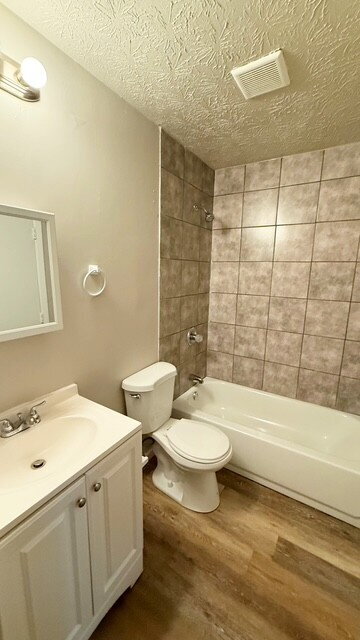 Building Photo - 10151 Ridgefield Dr
