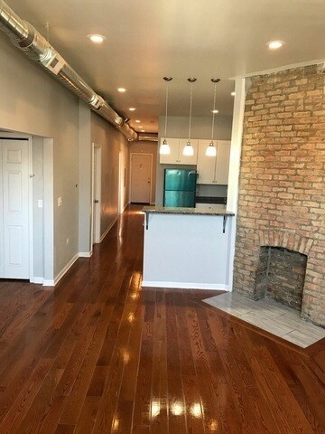 Primary Photo - 6723 S Langley Ave