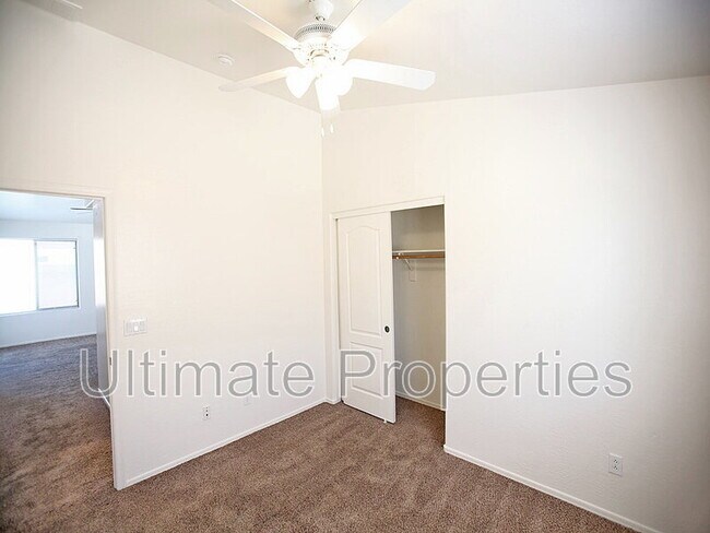 Building Photo - 5921 S 249th Dr