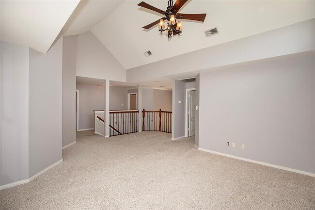 Building Photo - 2109 Enchanted Lake Dr