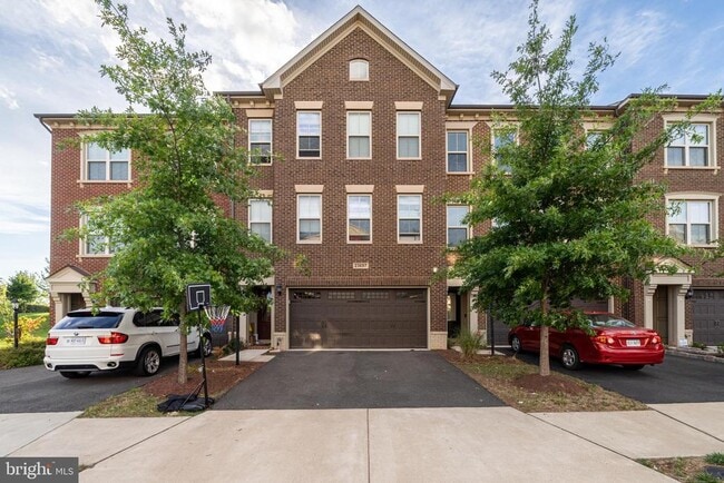 Building Photo - 23697 Sailfish Square