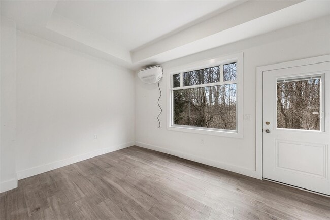 Building Photo - 1083 US-9