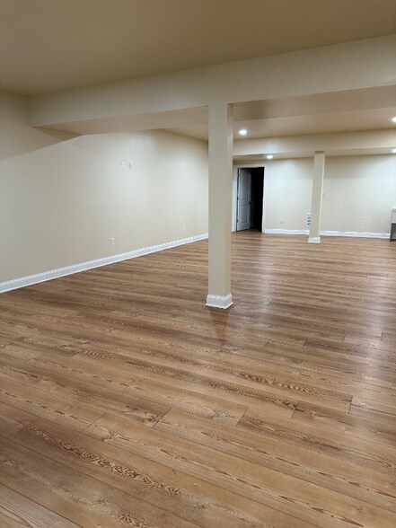 Building Photo - 417 Hamilton Rd