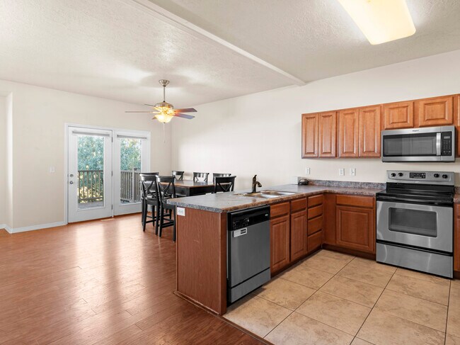 Building Photo - 10988 Birch Creek Rd