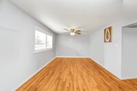 Building Photo - Norvic Triplex