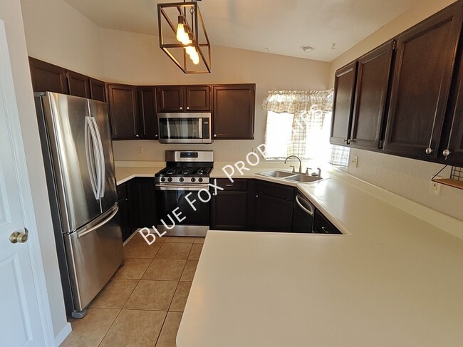 Building Photo - 5189 W Aquamarine St