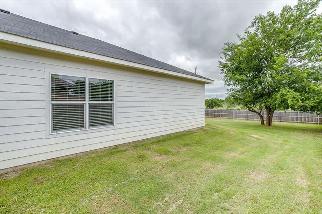 Building Photo - 609 Mesquite Dr