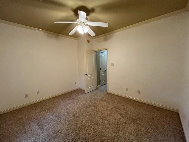Building Photo - 178 Dugger Rd