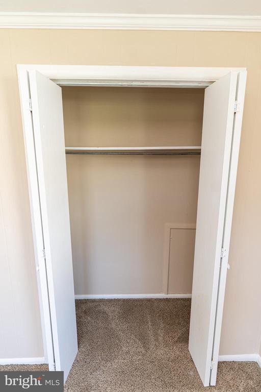 Building Photo - 516 Bay St