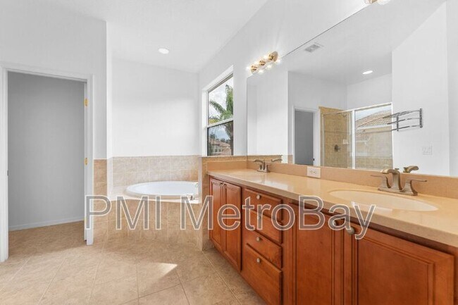 Building Photo - 10886 Cory Lake Dr