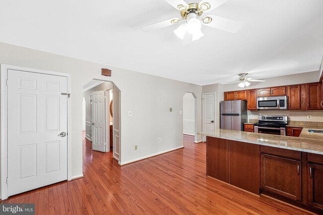 Building Photo - 2852 Yarn Ct