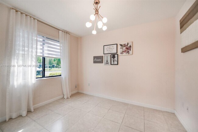 Building Photo - 20814 NE 5th Ct