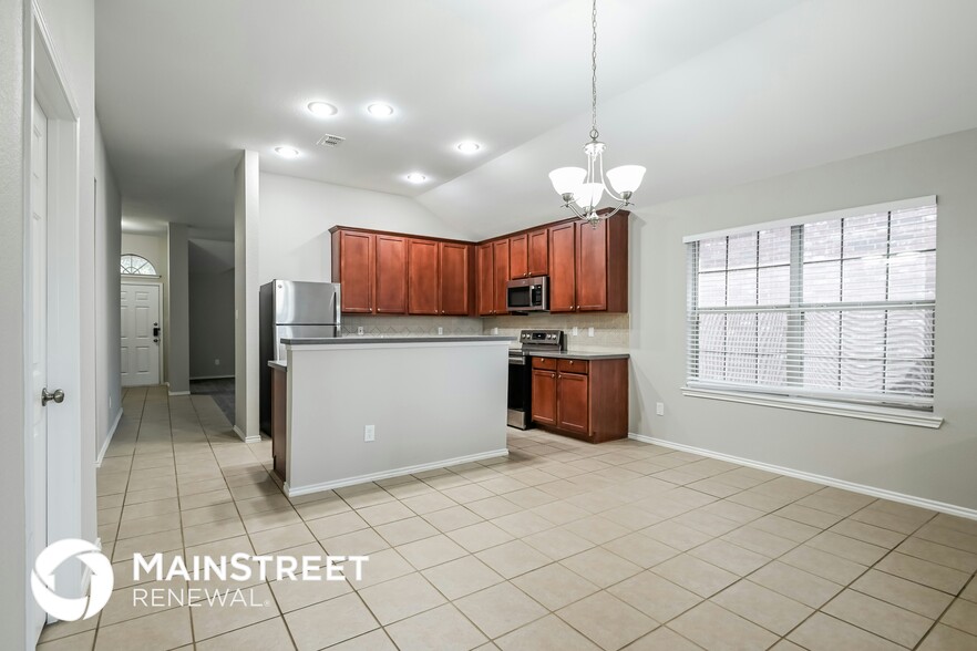Building Photo - 2151 Cedar Park Dr