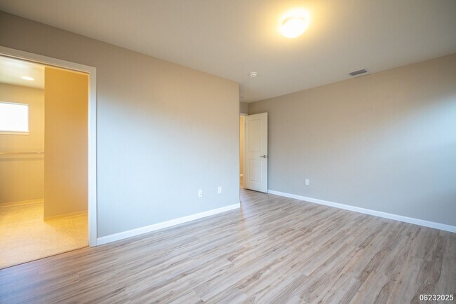 Building Photo - Available now!  Updated 4-bedroom, 2.5-bat...