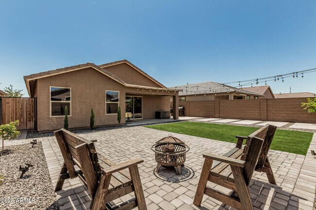 Building Photo - 4028 S 95th Ln