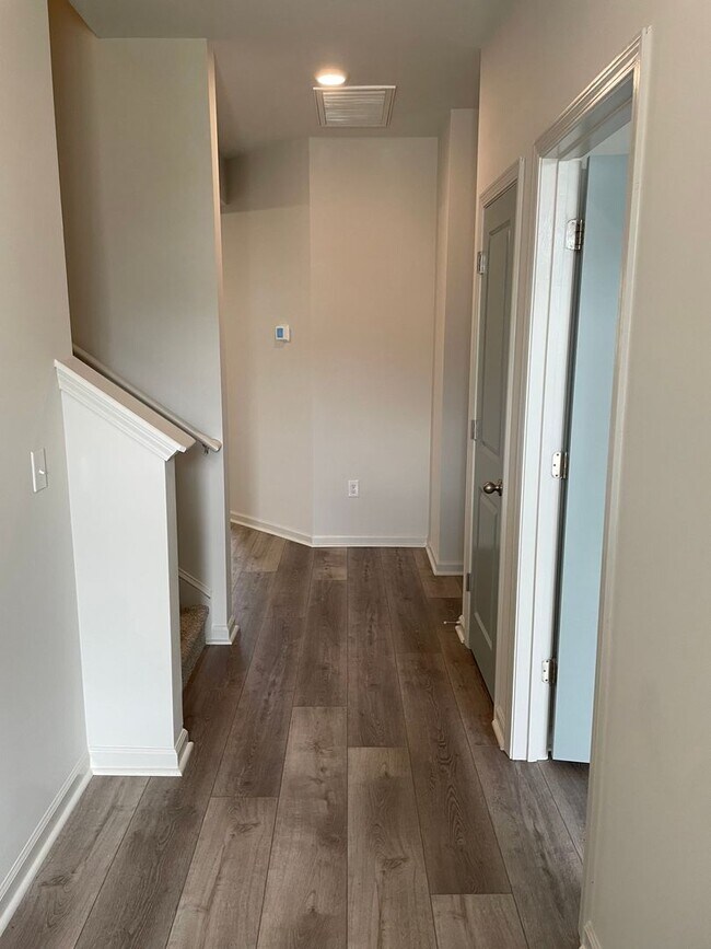 Building Photo - 3023 Cedar Creek Ln
