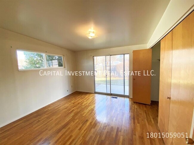 Building Photo - 1455 E 4230 S