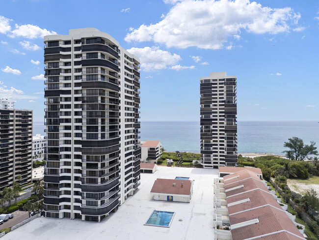 Building Photo - 4000 N Ocean Dr