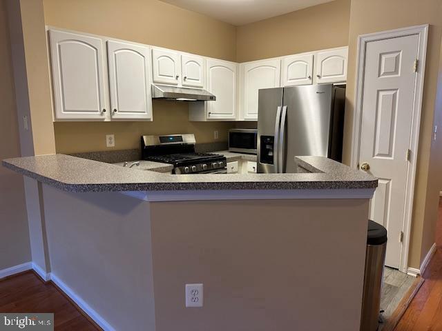 Building Photo - 21759 Dragons Green Square