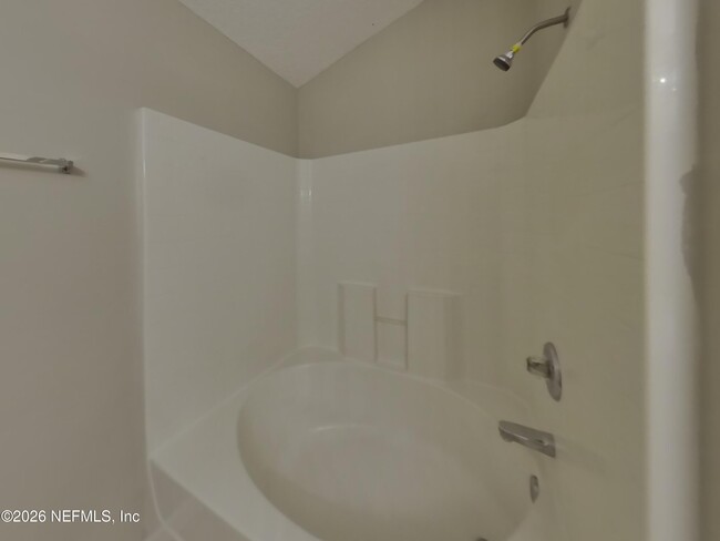 Building Photo - 5555 Village Pond Cir