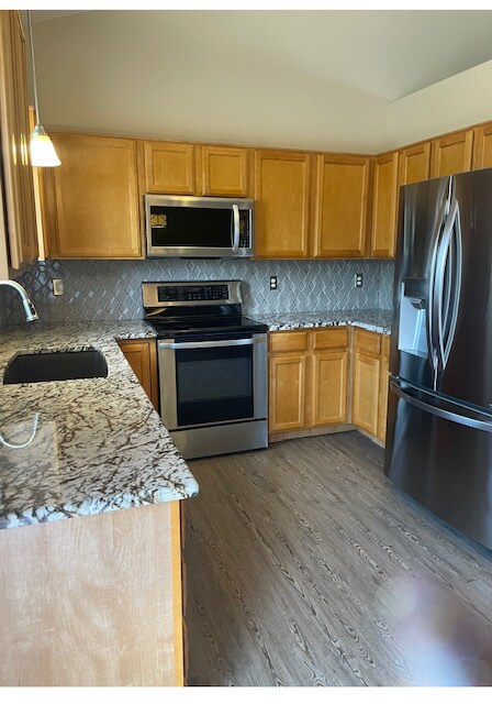 Building Photo - Charming 3 beds 2.5 baths in Firestone