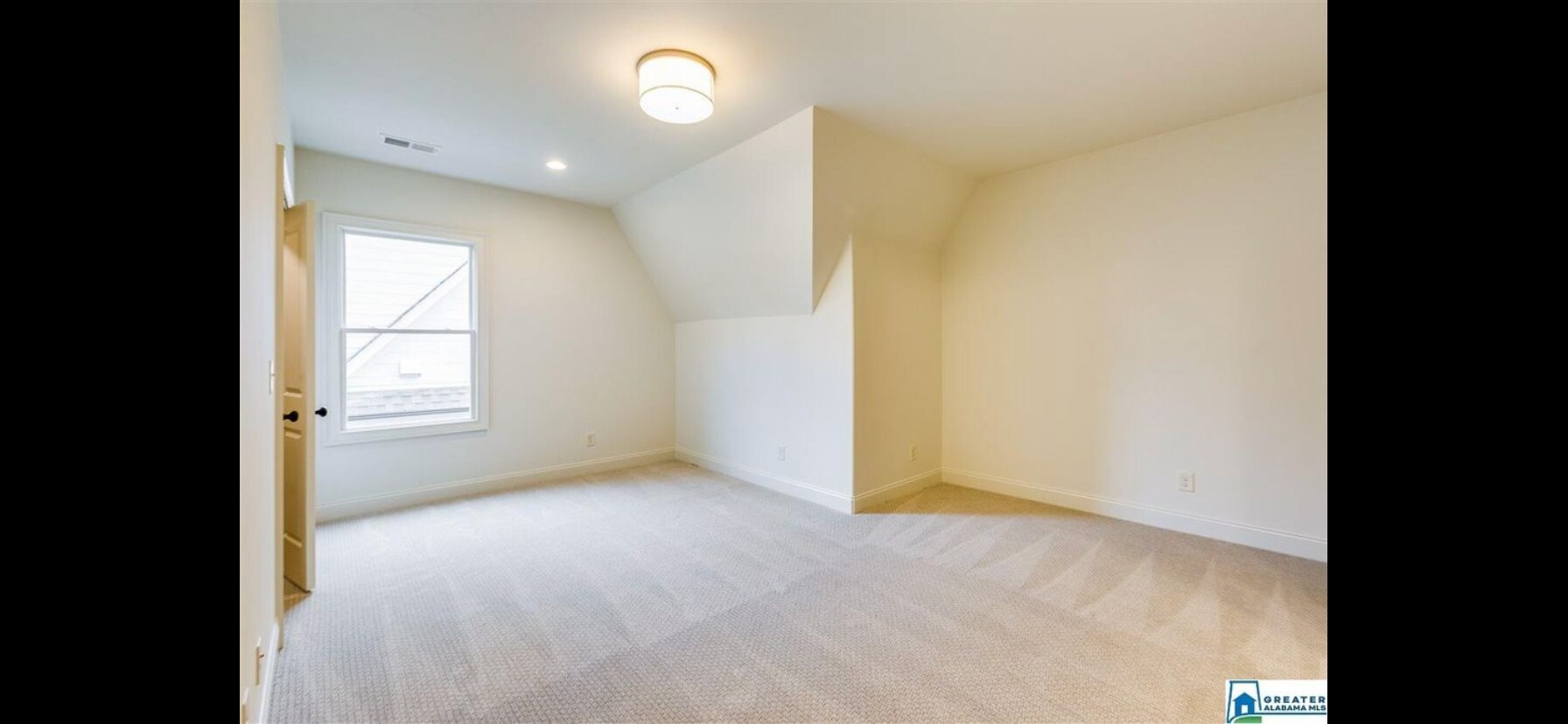 Guest Bedroom #3 w/ Large Closet - 805 Carr Ave