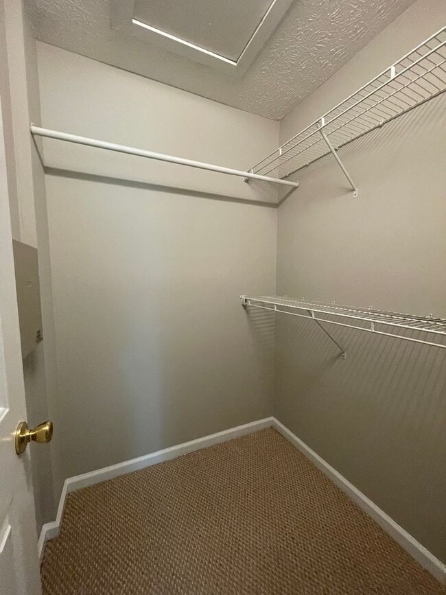 Building Photo - Coming Soon: 3 Bedroom 2 Bath - No pets