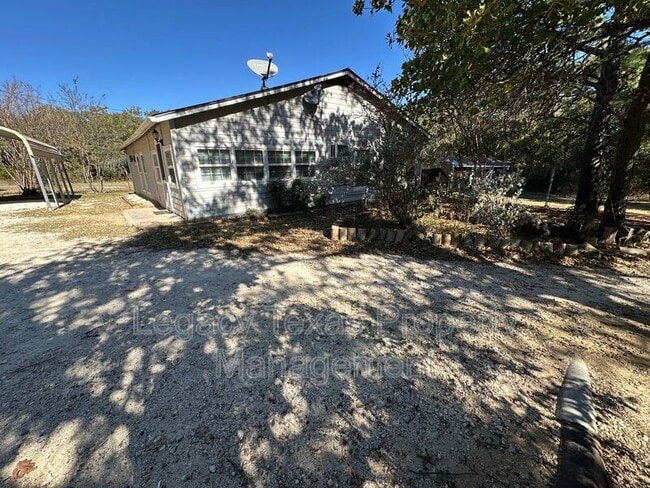 Building Photo - 8201 Dot Hudson Rd
