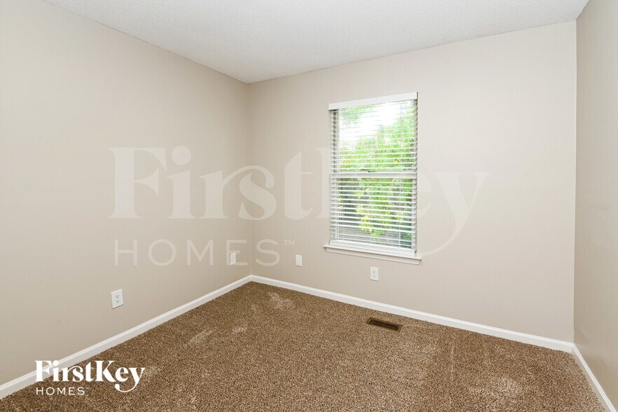 Building Photo - 9906 Elsenham Ln