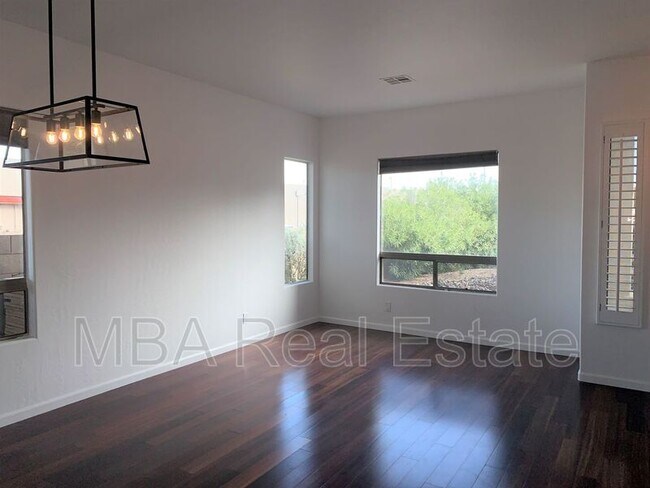 Building Photo - 16824 N 63rd St