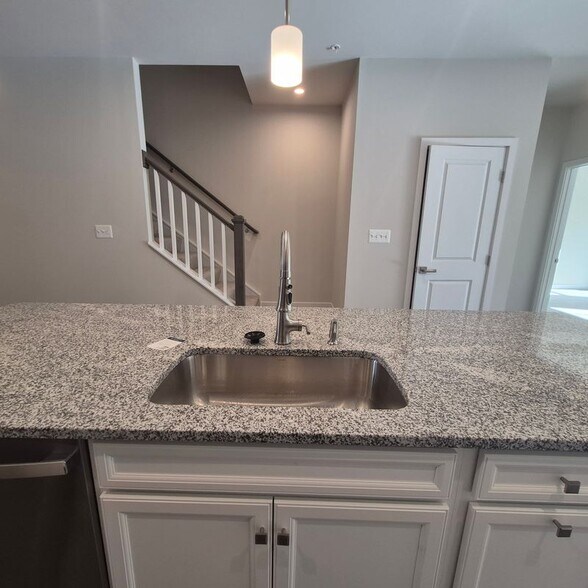 Building Photo - 961 Swilken Bridge Rd