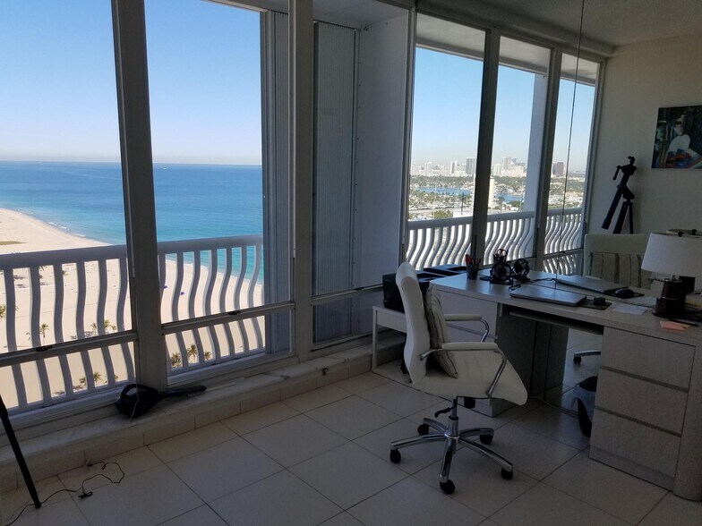 Building Photo - 2200 S Ocean Ln