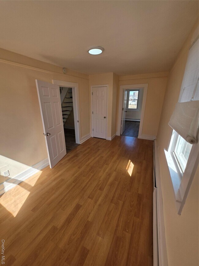 Building Photo - 185 S Franklin St