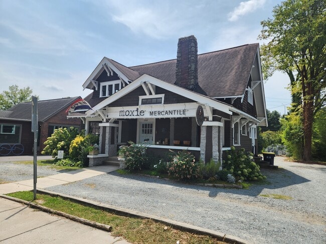Building Photo - 1611 Central Ave
