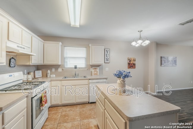 Building Photo - 11014 Bluff Canyon