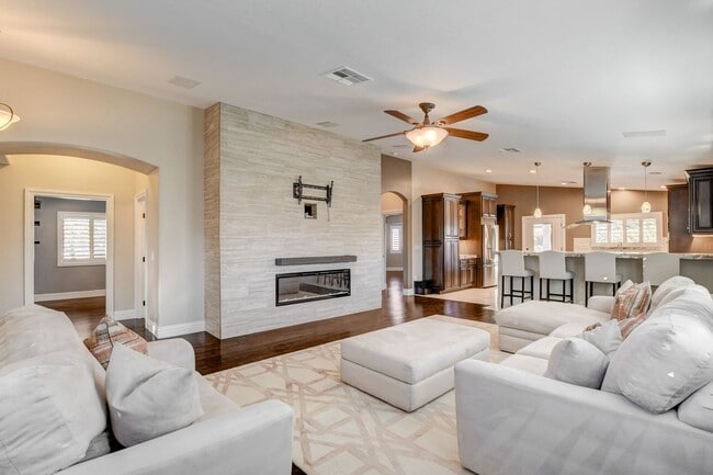 Building Photo - Stunning Aliante Single-Story with Casita ...