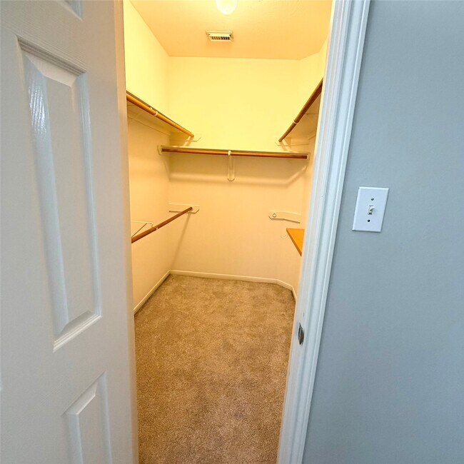 Building Photo - 19202 Poplar Trails Ln