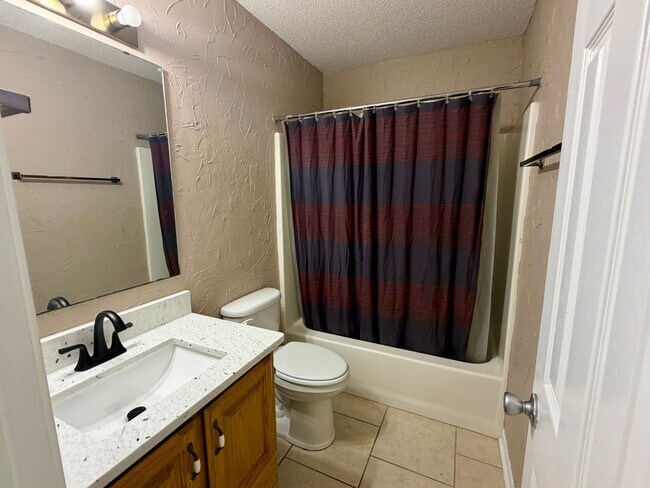 Building Photo - 4316 Bayou Ridge Dr