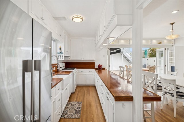 Building Photo - 200 Grand Canal