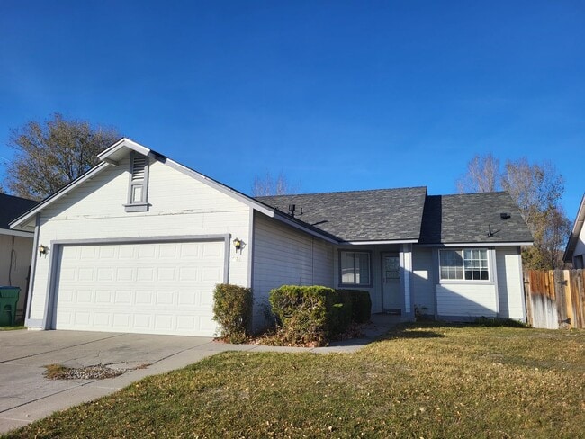 Primary Photo - 246 E Gardengate Way