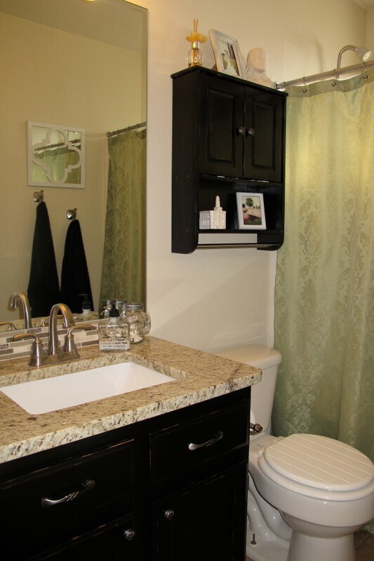Building Photo - 444 Sunland Dr
