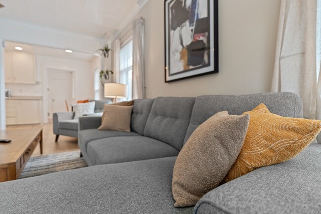 Building Photo - 1612 E 29th St