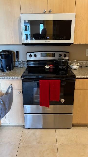 Building Photo - 2351 W Preserve Way