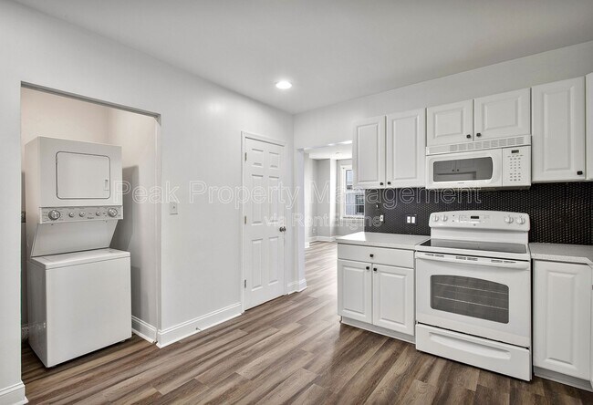 Building Photo - 2504 E Leigh St