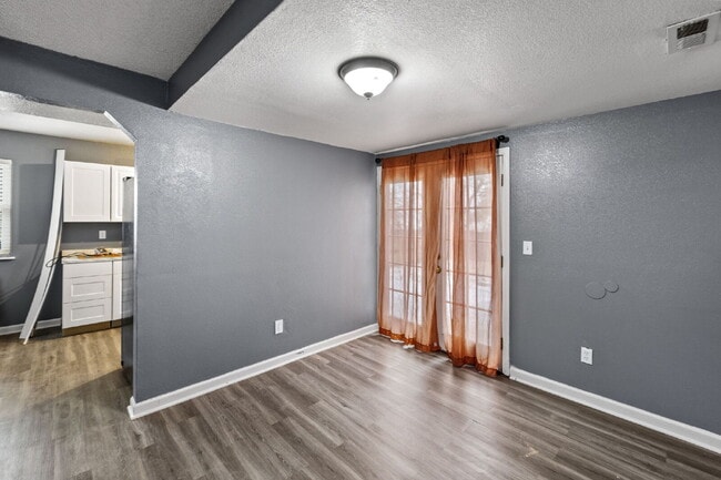 Building Photo - Charming Two-Story Home with Fenced Yard & Cozy Fireplace — Pet-Friendly!