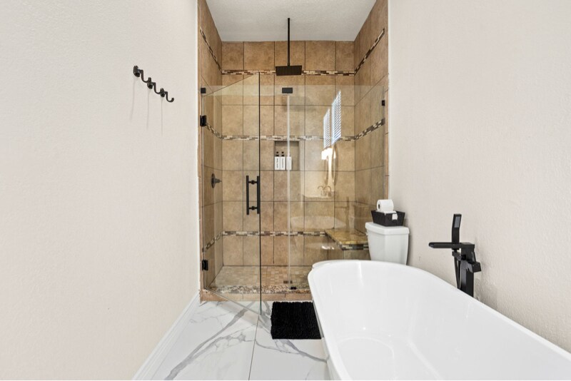 Building Photo - 9835 Logans Ridge Dr
