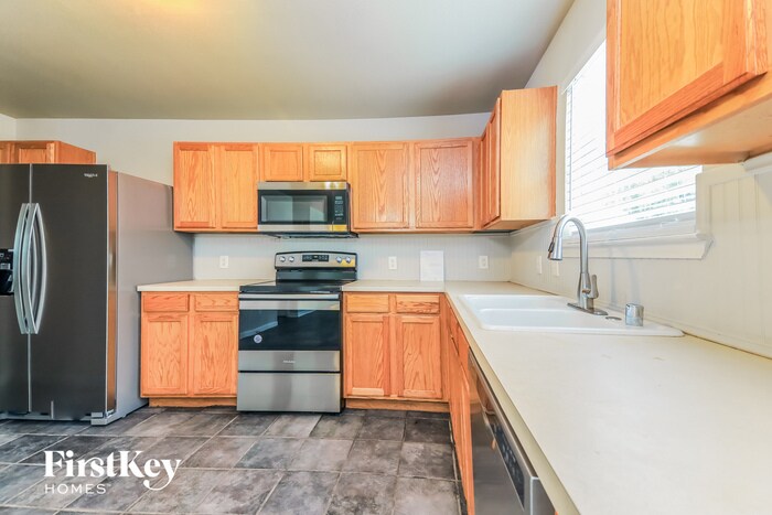 Building Photo - 3605 Smoketree Dr