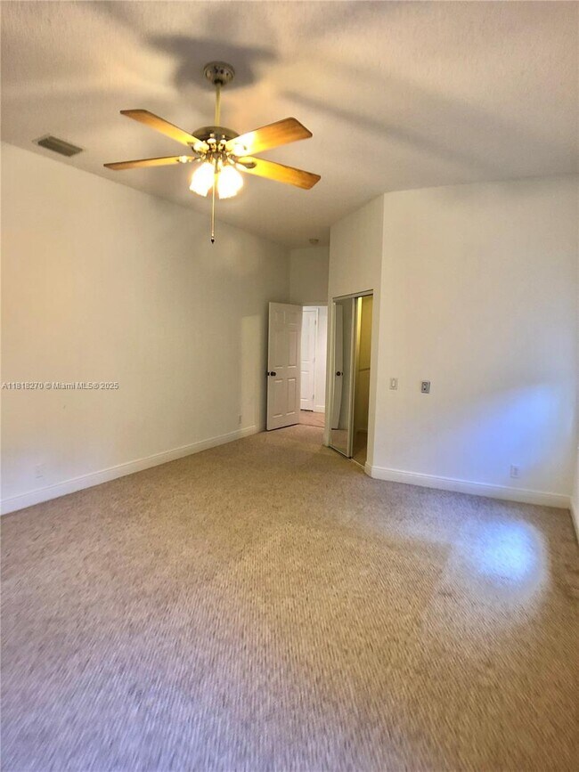 Building Photo - 1138 Croton Ct