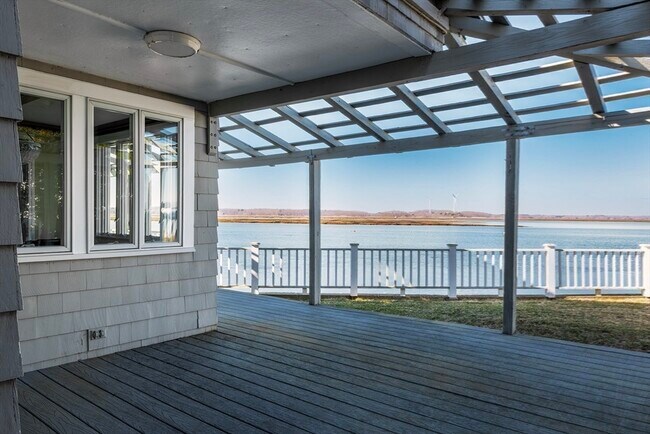 Building Photo - 33 Eagle Hill Rd